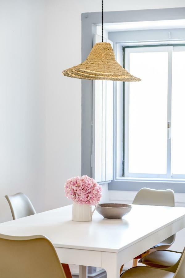 Alfama, Bright And Spacious With Private Terrace, By Timecooler Lisboa 外观 照片