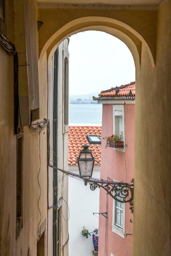 Alfama, Bright And Spacious With Private Terrace, By Timecooler Lisboa 外观 照片